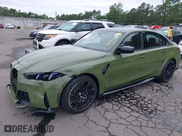 2025 BMW M3 Competition xDrive with VIN WBS33HJ01SFV12263, listed as a IAAI auction lot 42571639 with 187 mi miles and . Bid and sale history available at DreamBid. Image 17.