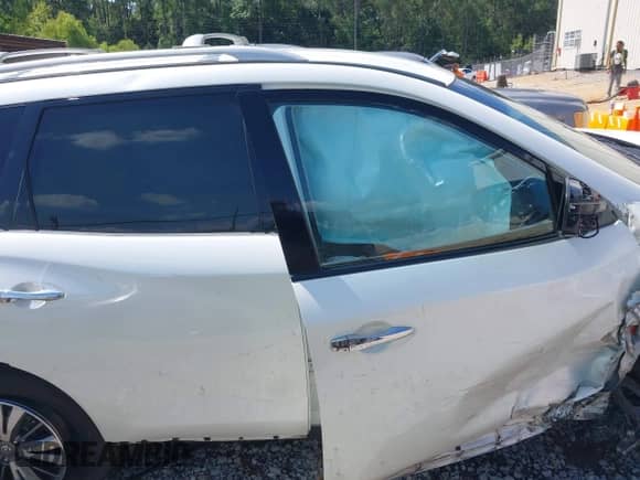 2018 Nissan Pathfinder SL with VIN 5N1DR2MN0JC649253, listed as a IAAI auction lot 42669381 with 162,079 mi miles and . Bid and sale history available at DreamBid. Image 14.