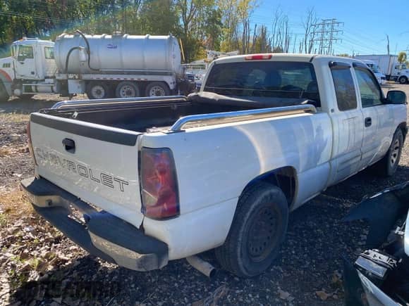 2006 Chevrolet Silverado 1500 Work Truck с VIN 1GCEC19V46Z222918, выставлен на аукционе IAAI как лот 43538270 с пробегом 208 200 миль миль и . История ставок и продаж доступна на DreamBid. Изображение 12.