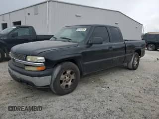 2002 Chevrolet Silverado 1500 LS с VIN 2GCEC19V121395203, выставлен на аукционе Copart как лот 81702835 с пробегом Не указан миль и Чистый • Clean title. История ставок и продаж доступна на DreamBid. Изображение 1.