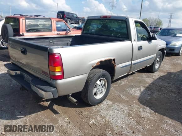 1999 GMC Sierra 1500 SLE с VIN 1GTEC14T9XZ522042, выставлен на аукционе IAAI как лот 43321536 с пробегом 69 365 миль миль и . История ставок и продаж доступна на DreamBid. Изображение 4.