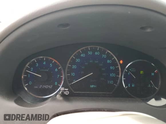 2010 Toyota Sienna XLE с VIN 5TDYK4CC1AS342159, выставлен на аукционе Copart как лот 84412115 с пробегом 214 042 миль миль и Списание • Salvage title. История ставок и продаж доступна на DreamBid. Изображение 9.