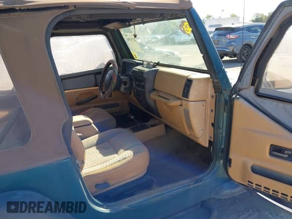 1997 Jeep Wrangler Sport с VIN 1J4FY19S3VP547673, выставлен на аукционе IAAI как лот 43393588 с пробегом 173 065 миль миль и . История ставок и продаж доступна на DreamBid. Изображение 5.