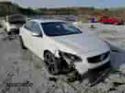 2016 Volvo S60 T5 Drive-E R-Design Special Edition с VIN YV126MFP9G2394531, выставлен на аукционе Copart как лот 88525315 с пробегом 34 752 миль миль и Списание • Salvage title. История ставок и продаж доступна на DreamBid. Изображение 11.