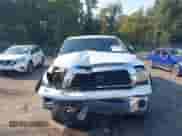2007 Toyota Tundra SR5 с VIN 5TFBT54177X008291, выставлен на аукционе IAAI как лот 43185810 с пробегом 248 297 миль миль и . История ставок и продаж доступна на DreamBid. Изображение 13.