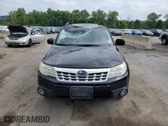 2013 Subaru Forester X Premium z VIN JF2SHADC6DH423962, wystawiony jako Copart lot #64137965 z przebiegiem 138 849 mil mil oraz Szkoda całkowita • Salvage title. Historia ofert i sprzedaży dostępna na DreamBid. Obrazek 5.