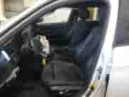 2018 BMW 3 Series 320i xDrive z VIN WBA8E5G56JNU45704, wystawiony jako Copart lot #68655805 z przebiegiem 59 962 mil mil oraz Szkoda całkowita • Salvage title. Historia ofert i sprzedaży dostępna na DreamBid. Obrazek 7.