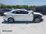 2015 Lexus IS 250 z VIN JTHBF1D27F5072350, wystawiony jako IAAI lot #42054187 z przebiegiem 162 368 mil mil oraz . Historia ofert i sprzedaży dostępna na DreamBid. Obrazek 13.