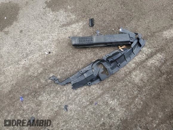 2021 Toyota Corolla XSE with VIN JTNA4MBE0M3133124, listed as a Copart auction lot 49641355 with 46,239 mi miles and Salvage title. Bid and sale history available at DreamBid. Image 12.