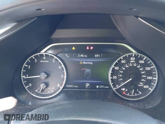 2019 Nissan Murano SL with VIN 5N1AZ2MJ0KN137370, listed as a IAAI auction lot 43336043 with 90,981 mi miles and . Bid and sale history available at DreamBid. Image 7.