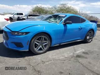2024 Ford Mustang EcoBoost с VIN 1FA6P8THXR5149656, выставлен на аукционе Copart как лот 69288415 с пробегом 8 448 миль миль и Списание • Salvage title. История ставок и продаж доступна на DreamBid. Изображение 1.