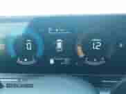 2025 Hyundai Kona SEL с VIN KM8HB3AB9SU234482, выставлен на аукционе IAAI как лот 43476618 с пробегом 27 137 миль миль и . История ставок и продаж доступна на DreamBid. Изображение 7.