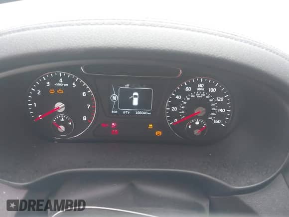 2016 Kia Sorento L with VIN 5XYPG4A32GG047755, listed as a IAAI auction lot 43262026 with 166,040 mi miles and . Bid and sale history available at DreamBid. Image 7.