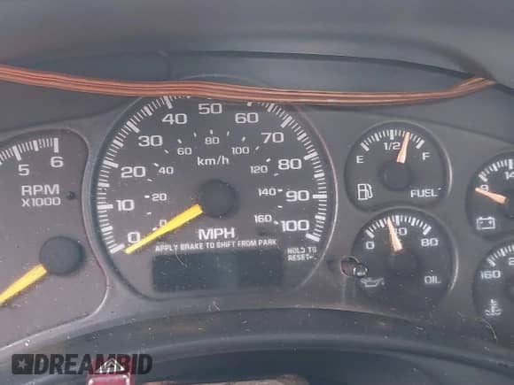 2000 GMC Sierra 1500 SLE with VIN 1GTEC19V3YZ176243, listed as a IAAI auction lot 41582240 with Not provided miles and . Bid and sale history available at DreamBid. Image 16.