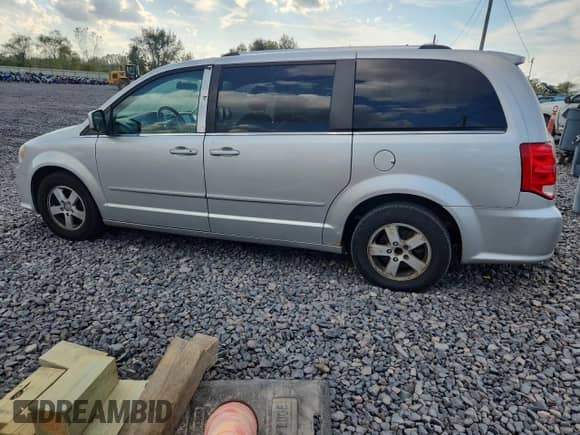 2011 Dodge Grand Caravan Crew with VIN 2D4RN5DG7BR693335, listed as a Copart auction lot 85475175 with 158,501 mi miles and Clean title. Bid and sale history available at DreamBid. Image 2.