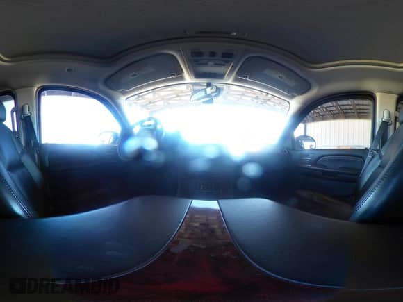 2007 Cadillac Escalade ESV с VIN 1GYFK66867R315079, выставлен на аукционе IAAI как лот 43352131 с пробегом Не указан миль и . История ставок и продаж доступна на DreamBid. Изображение 17.