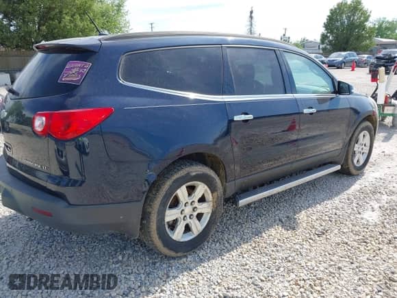 2012 Chevrolet Traverse 2LT with VIN 1GNKVJED0CJ184700, listed as a IAAI auction lot 42622025 with 157,334 mi miles and . Bid and sale history available at DreamBid. Image 4.
