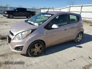2013 Chevrolet Spark LS с VIN KL8CB6S95DC522657, выставлен на аукционе Copart как лот 44148475 с пробегом 139 593 миль миль и На запчасти • Non repairable. История ставок и продаж доступна на DreamBid. Изображение 1.