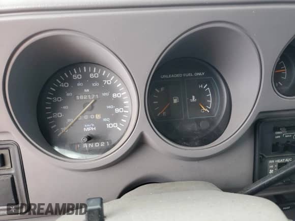 1994 Dodge Passenger с VIN 2B4HB25Y9RK115454, выставлен на аукционе Copart как лот 65406655 с пробегом 162 171 миль миль и Списание • Salvage title. История ставок и продаж доступна на DreamBid. Изображение 9.