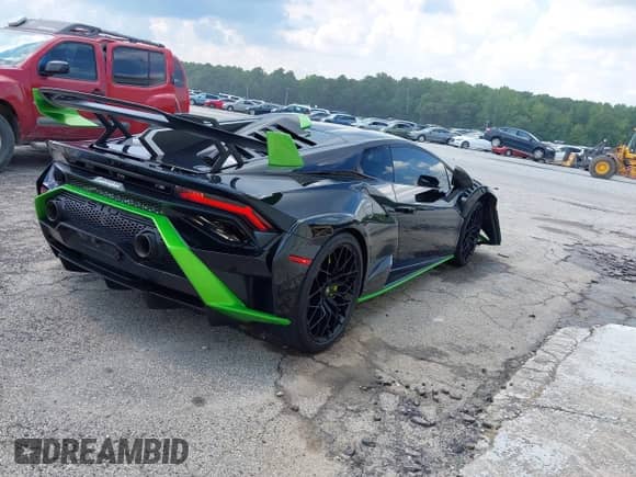 2023 Lamborghini Huracan with VIN ZHWUA6ZX9PLA24902, listed as a IAAI auction lot 42610210 with 6,222 mi miles and . Bid and sale history available at DreamBid. Image 4.