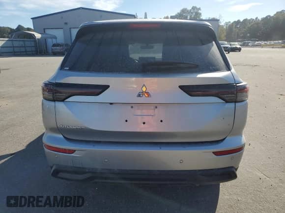 2025 Mitsubishi Outlander SE с VIN JA4J4UA8XSZ032810, выставлен на аукционе Copart как лот 86666005 с пробегом 8 353 миль миль и Чистый • Clean title. История ставок и продаж доступна на DreamBid. Изображение 6.