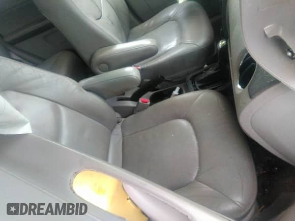 2010 Chevrolet HHR 2LT с VIN 3GNBACDV2AS548872, выставлен на аукционе IAAI как лот 42734728 с пробегом Не указан миль и . История ставок и продаж доступна на DreamBid. Изображение 5.