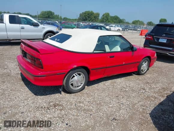 1992 Chevrolet Cavalier with VIN 1G1JF34TXN7215918, listed as a IAAI auction lot 42671008 with 122,568 mi miles and . Bid and sale history available at DreamBid. Image 4.