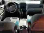 2010 Toyota Sienna CE z VIN 5TDKK4CC2AS305336, wystawiony jako Copart lot #86893375 z przebiegiem 225 105 mil mil oraz Czysty tytuł • Clean title. Historia ofert i sprzedaży dostępna na DreamBid. Obrazek 8.