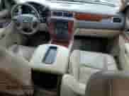 2012 Chevrolet Suburban LTZ z VIN 1GNSCKE02CR199645, wystawiony jako Copart lot #47209145 z przebiegiem 128 454 mil mil oraz Szkoda całkowita • Salvage title. Historia ofert i sprzedaży dostępna na DreamBid. Obrazek 8.