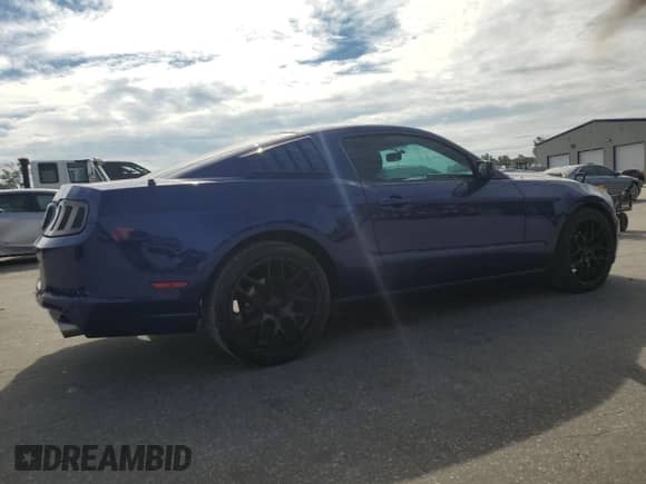 2014 Ford Mustang V6 with VIN 1ZVBP8AM0E5332886, listed as a Copart auction lot 80870145 with 177,165 mi miles and Salvage title. Bid and sale history available at DreamBid. Image 3.