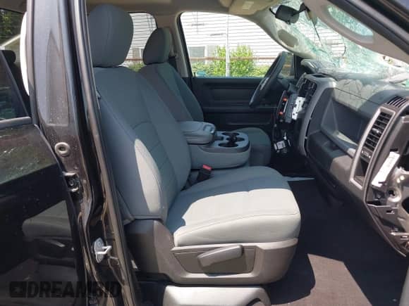 2018 Ram 1500 Express с VIN 1C6RR7FT9JS290131, выставлен на аукционе IAAI как лот 42377820 с пробегом 56 442 миль миль и . История ставок и продаж доступна на DreamBid. Изображение 5.