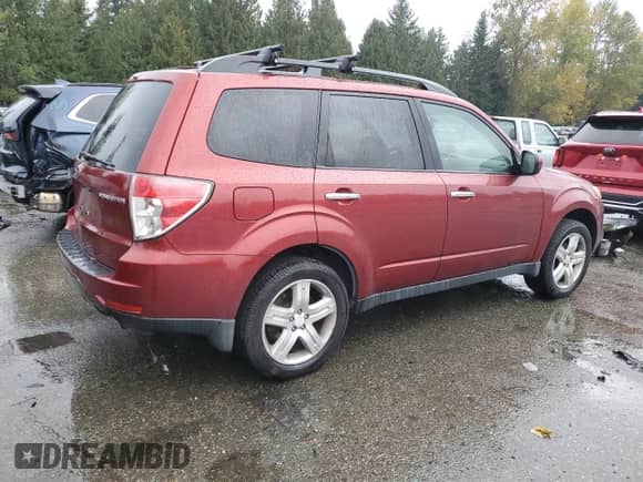 2009 Subaru Forester X with VIN JF2SH63629H740069, listed as a Copart auction lot 90136975 with 187,513 mi miles and Clean title. Bid and sale history available at DreamBid. Image 3.