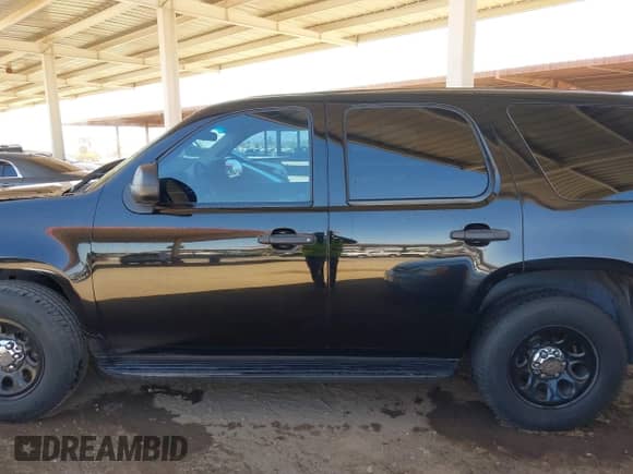 2010 Chevrolet Tahoe LS с VIN 1GNMCAE01AR132728, выставлен на аукционе IAAI как лот 42294787 с пробегом 207 564 миль миль и . История ставок и продаж доступна на DreamBid. Изображение 13.