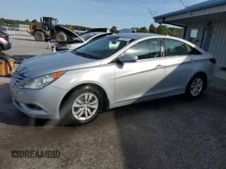 2011 Hyundai Sonata GLS z VIN 5NPEB4AC1BH180045, wystawiony jako Copart lot #71830615 z przebiegiem 103 879 mil mil oraz Szkoda całkowita • Salvage title. Historia ofert i sprzedaży dostępna na DreamBid. Obrazek 1.
