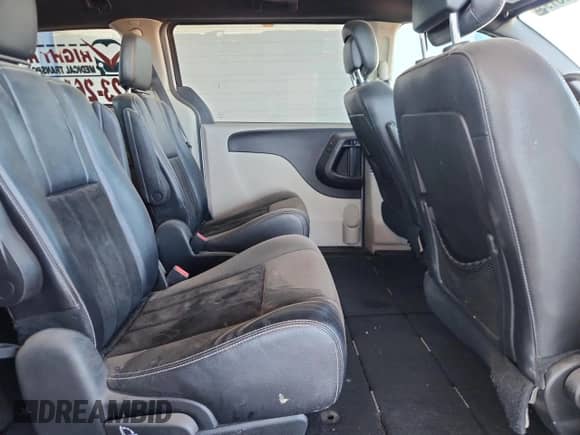 2018 Dodge Grand Caravan SXT with VIN 2C4RDGCG3JR281943, listed as a Copart auction lot 85593195 with 231,560 mi miles and Clean title. Bid and sale history available at DreamBid. Image 11.