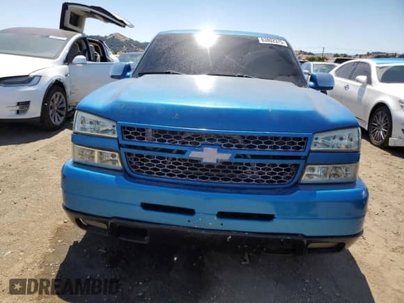 2002 GMC Sierra 1500 SLE with VIN 1GTEC14V82Z124136, listed as a Copart auction lot 63802375 with 77,478 mi miles and Salvage title. Bid and sale history available at DreamBid. Image 5.