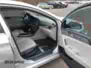 2018 Hyundai Sonata SE with VIN 5NPE24AF2JH711598, listed as a IAAI auction lot 43300615 with 140,901 mi miles and . Bid and sale history available at DreamBid. Image 5.