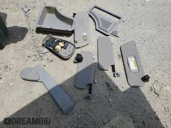 1997 Ford Explorer с VIN 1FMCU22XXVUD09705, выставлен на аукционе Copart как лот 55412575 с пробегом 356 444 миль миль и Списание • Salvage title. История ставок и продаж доступна на DreamBid. Изображение 12.