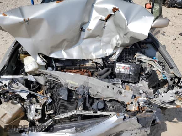 2005 Toyota Camry STD with VIN 4T1BE32K15U542374, listed as a Copart auction lot 71980375 with 307,992 mi miles and Salvage title. Bid and sale history available at DreamBid. Image 11.