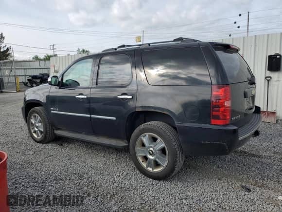 2010 Chevrolet Tahoe LTZ с VIN 1GNUKCE03AR279891, выставлен на аукционе Copart как лот 59116705 с пробегом 284 851 миль миль и Чистый • Clean title. История ставок и продаж доступна на DreamBid. Изображение 2.