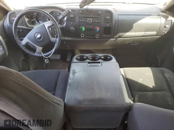 2007 Chevrolet Silverado 2500HD 1LT z VIN 1GCHK23617F522118, wystawiony jako Copart lot #76400054 z przebiegiem 316 827 mil mil oraz Szkoda całkowita • Salvage title. Historia ofert i sprzedaży dostępna na DreamBid. Obrazek 8.