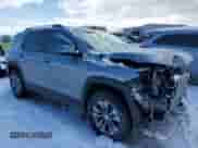 2025 Chevrolet Equinox AWD LT z VIN 3GNAXPEG8SL154290, wystawiony jako Copart lot #43781965 z przebiegiem 579 mil mil oraz Szkoda całkowita • Salvage title. Historia ofert i sprzedaży dostępna na DreamBid. Obrazek 4.