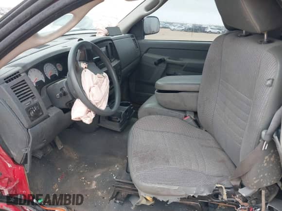 2007 Dodge 1500 ST с VIN 1D7HA16K67J626175, выставлен на аукционе IAAI как лот 41110707 с пробегом Не указан миль и . История ставок и продаж доступна на DreamBid. Изображение 5.