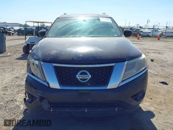 2016 Nissan Pathfinder S z VIN 5N1AR2MN9GC622533, wystawiony jako IAAI lot #42235750 z przebiegiem 170 476 mil mil oraz . Historia ofert i sprzedaży dostępna na DreamBid. Obrazek 13.