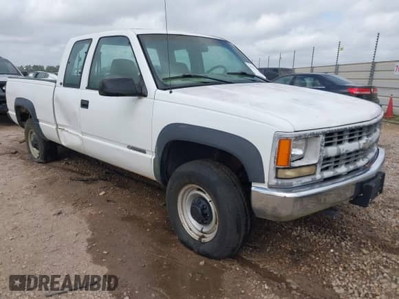 1998 Chevrolet Silverado 2500 с VIN 1GCGK29R2WE162374, выставлен на аукционе IAAI как лот 43122649 с пробегом 104 600 миль миль и . История ставок и продаж доступна на DreamBid. Изображение 1.