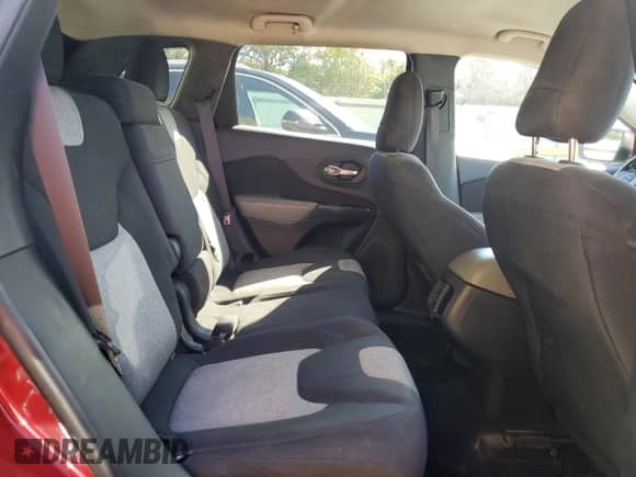 2014 Jeep Cherokee Latitude с VIN 1C4PJMCS5EW153171, выставлен на аукционе Copart как лот 84538445 с пробегом 171 143 миль миль и Чистый • Clean title. История ставок и продаж доступна на DreamBid. Изображение 11.