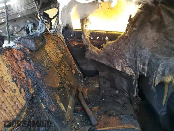 2015 Toyota Prius Advanced z VIN JTDKN3DP1F3071153, wystawiony jako Copart lot #60668545 z przebiegiem Nie podano mil oraz Szkoda całkowita • Salvage title. Historia ofert i sprzedaży dostępna na DreamBid. Obrazek 10.