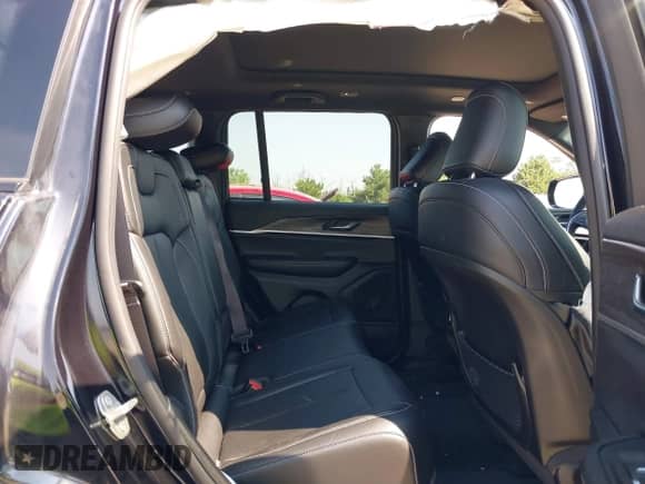 2024 Jeep Grand Cherokee Limited with VIN 1C4RJHBG2RC150698, listed as a IAAI auction lot 42841028 with 17,540 mi miles and . Bid and sale history available at DreamBid. Image 8.