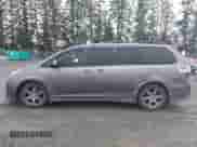 2017 Toyota Sienna SE with VIN 5TDXZ3DC0HS800493, listed as a IAAI auction lot 41946609 with Not provided miles and . Bid and sale history available at DreamBid. Image 14.