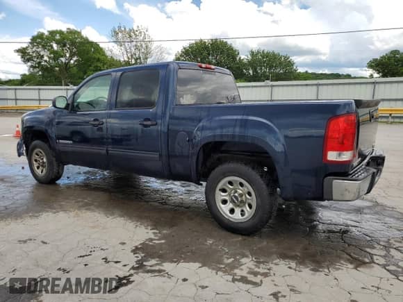 2007 GMC Sierra 1500 SLE1 z VIN 2GTEC13C971734191, wystawiony jako Copart lot #56504665 z przebiegiem 182 104 mil mil oraz Szkoda całkowita • Salvage title. Historia ofert i sprzedaży dostępna na DreamBid. Obrazek 2.